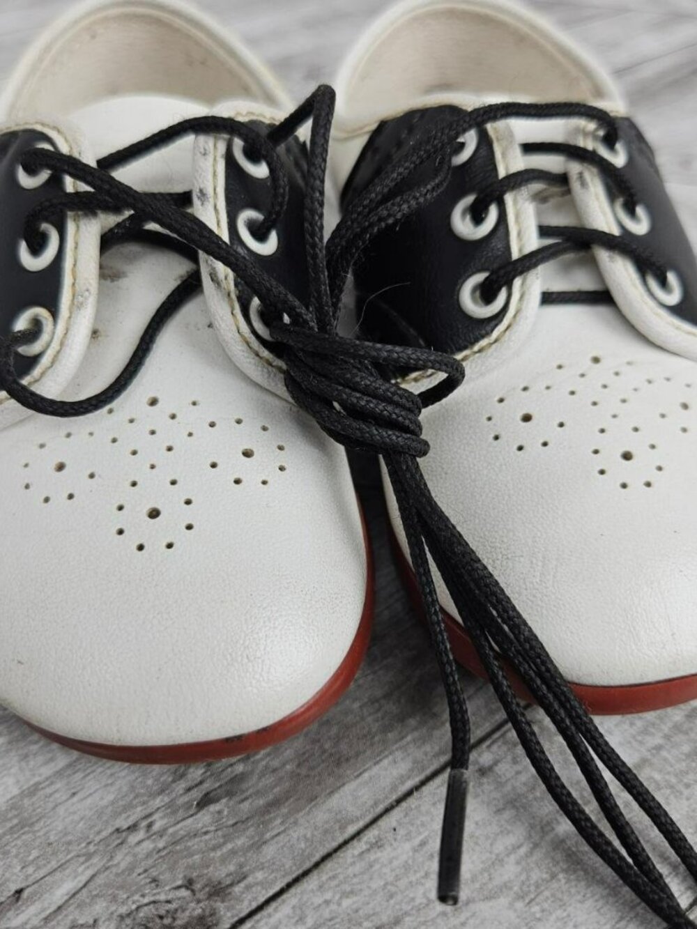 Dyno Kids Vintage Classic White Black Saddle Bowling Shoes Baby Boys 4.5 D